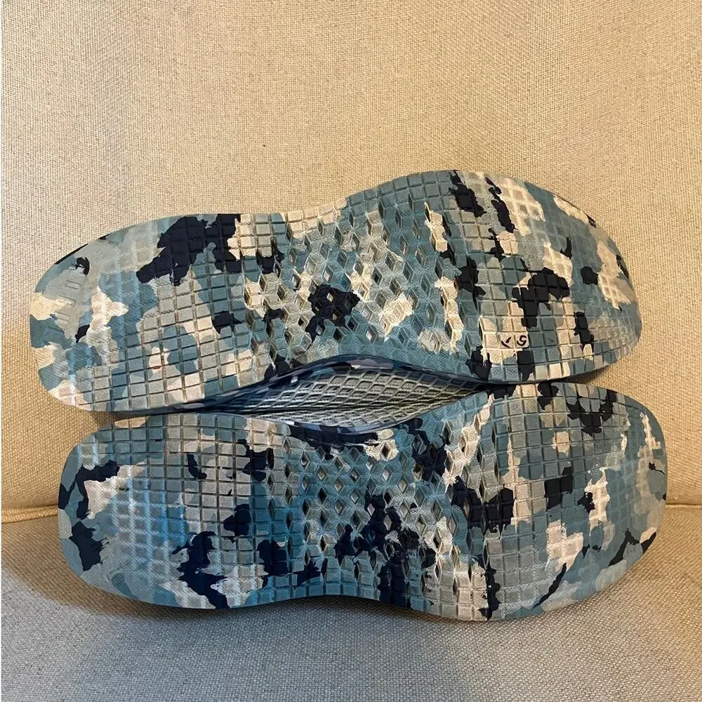 Nobull Mesh Runner Sneakers M6 W8 Ice Blue Camo Soles Diamond